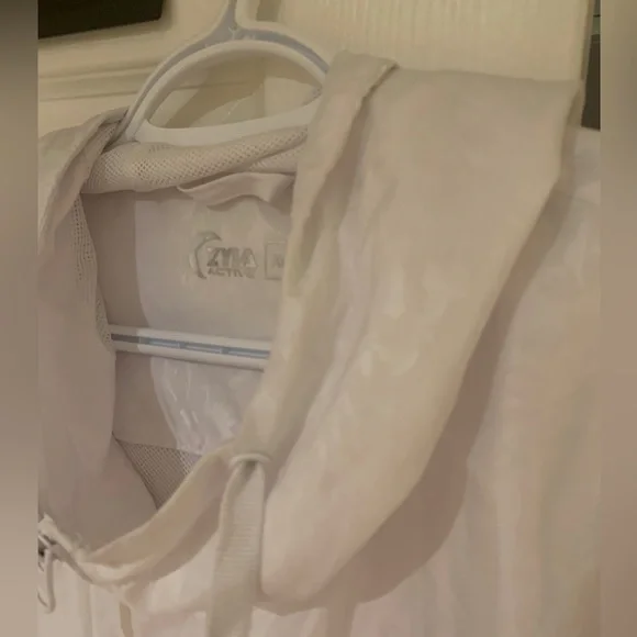 Zyia White Bomber Jacket Size XL and a lg - Picture 4 of 7